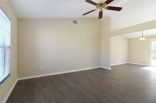 Foto del edificio - 870 Vindale Rd