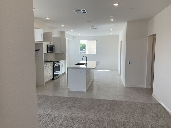 Building Photo - 11456 Artesia Blvd