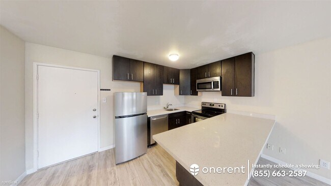 Foto del edificio - 22555 Linden St