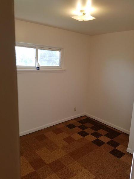 Foto del edificio - 529 N Walnut Ave