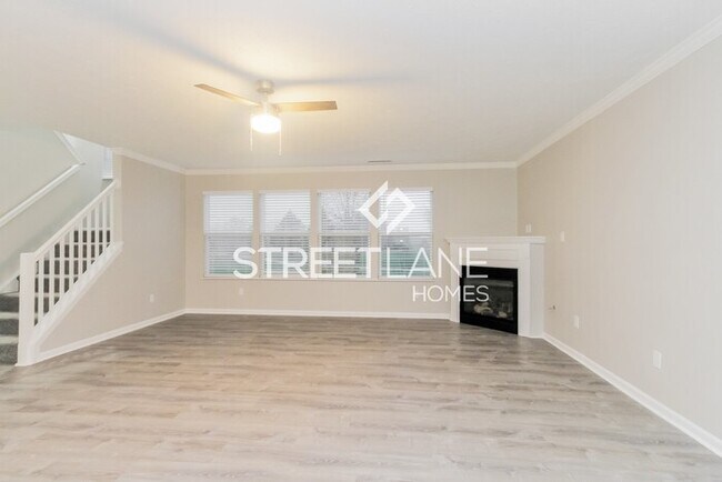 Foto del edificio - Spacious 5 bedroom home in Plainfield! $10...