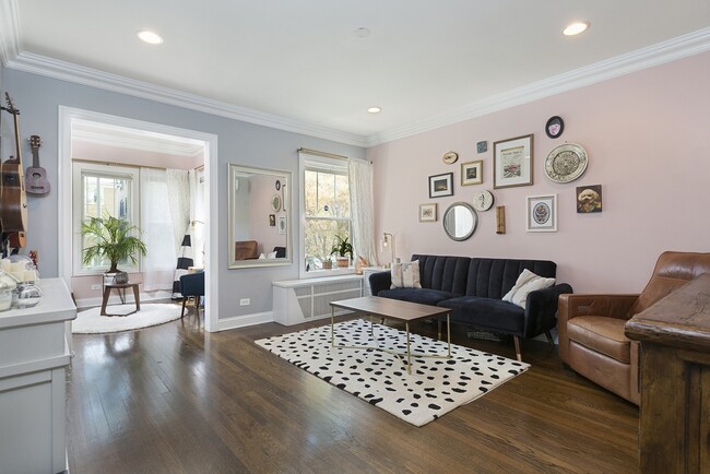 Foto del edificio - 4852 N Talman Ave