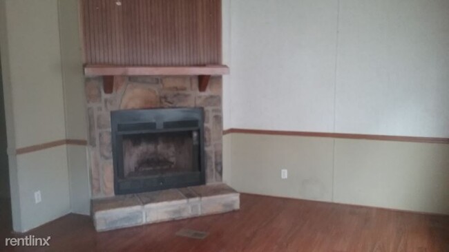 Foto del edificio - 3 br, 2 bath Mobile Home - 312 Drew Ave