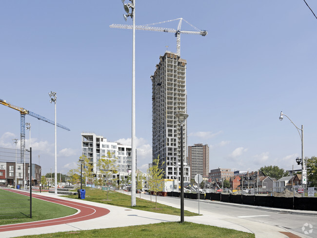 Building Photo - Regent Park: Block 27