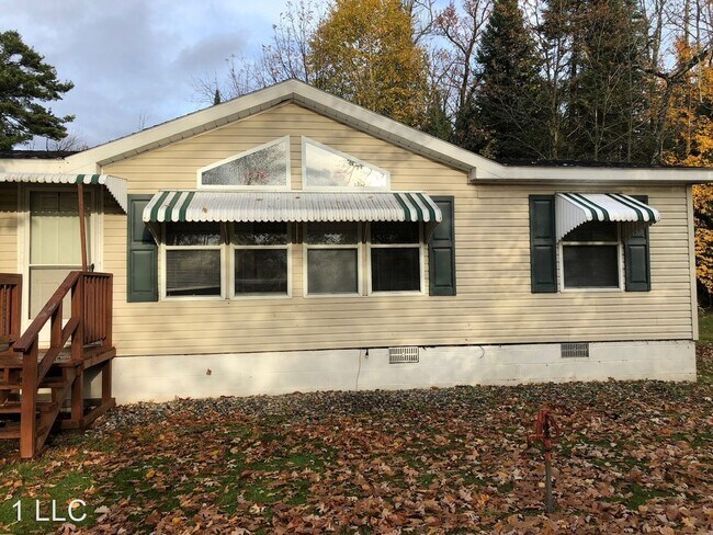 Building Photo - 3 br, 2 bath House - 51 Trout Lake Rd