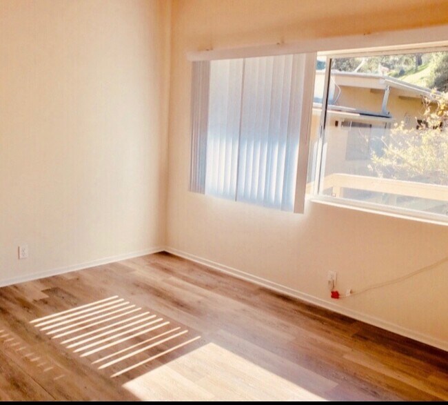 Foto del edificio - 302 Deerpath Ln