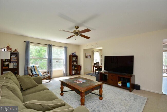 Foto del edificio - 7307 Fathom Ct
