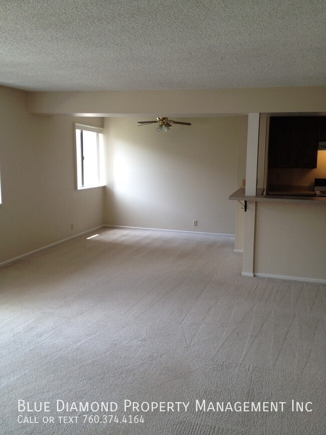 Building Photo - 2625 Pirineos Way