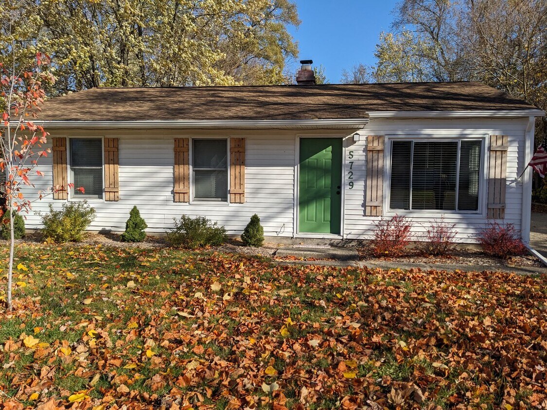 5729 Roanoke St, Portage, MI 49024 House Rental in Portage, MI