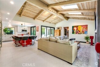 Building Photo - 203 Via Ravenna