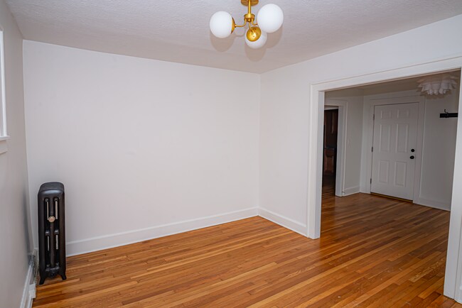 Foto del edificio - 13318 Madison Ave