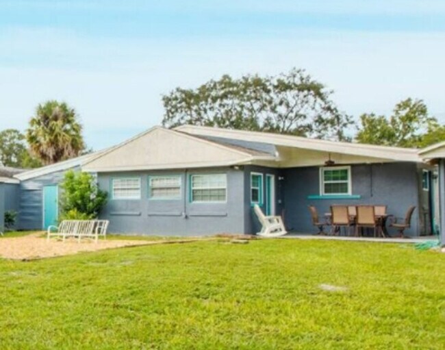 Foto del edificio - 1731 Grayson Dr