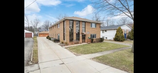 Building Front - 1928 3rd St