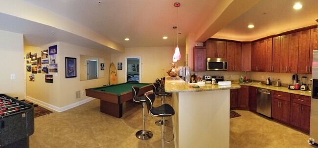Building Photo - 16114 Nursery Ln
