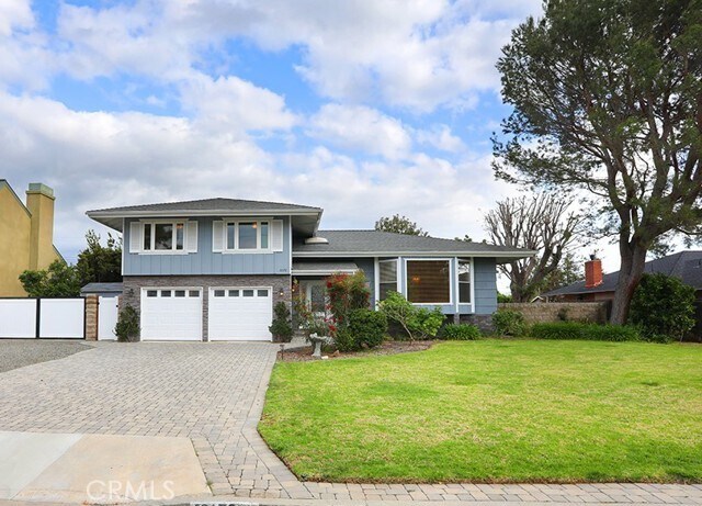 Foto principal - 12172 Woodlawn Ave