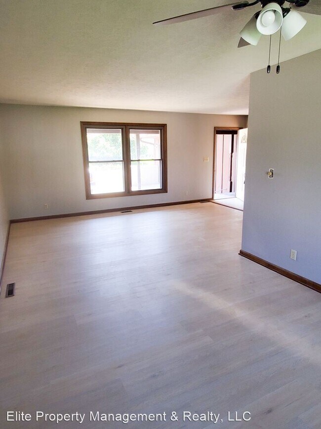 Foto del edificio - 4 br, 3 bath House - 832 Ashland Street