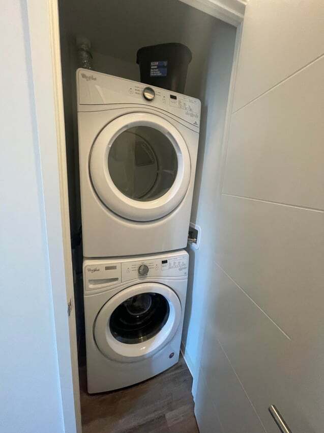 Photo du bâtiment - Flex Room - Selby St & Sherbourne St