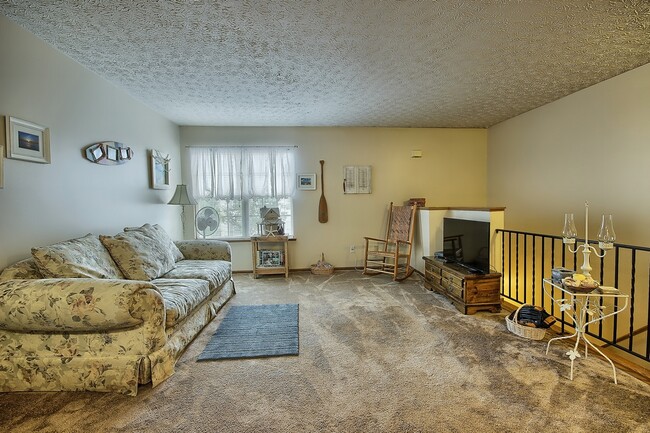 Building Photo - 5550 Wind Drift Drive