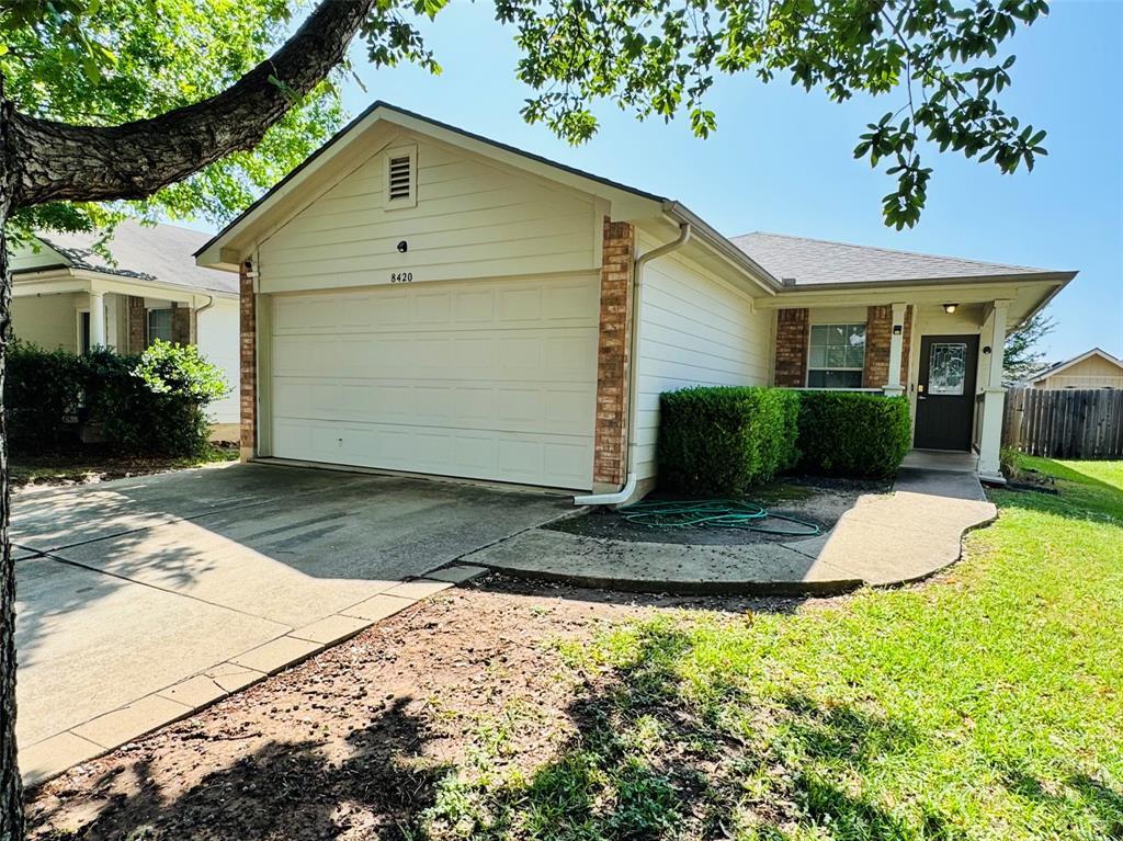 Foto principal - 8420 Twiggy Ln