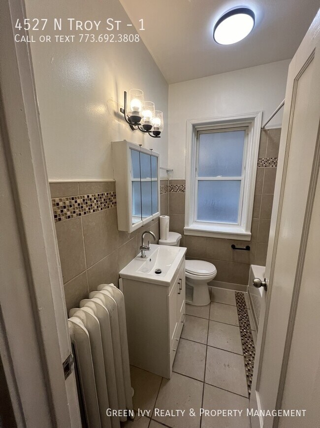Foto del edificio - 4527 N Troy St