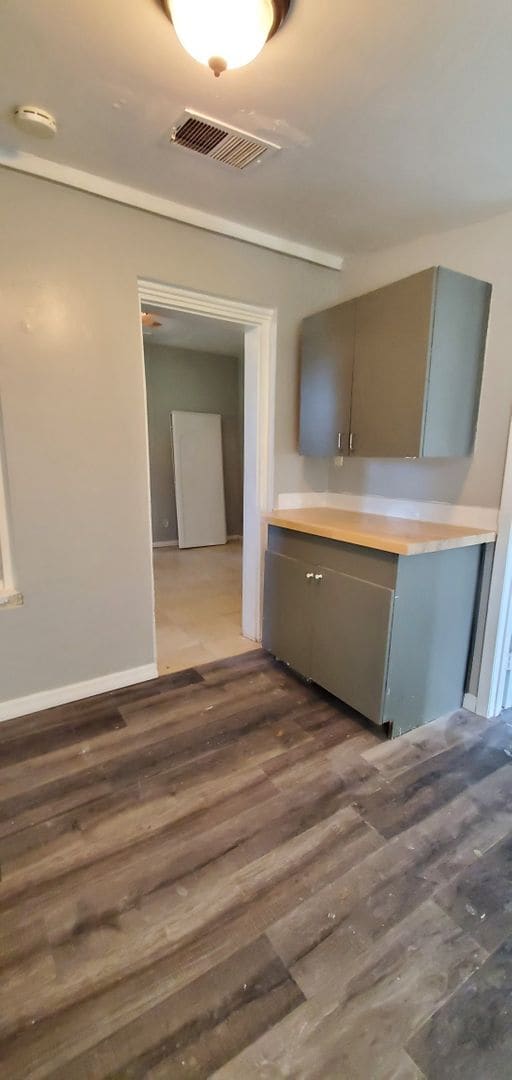 Building Photo - *LEASED* 2 bedroom 1 bathroom House in Orlando