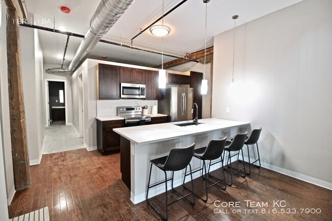 Building Photo - 1 Bedroom Artist Lofts