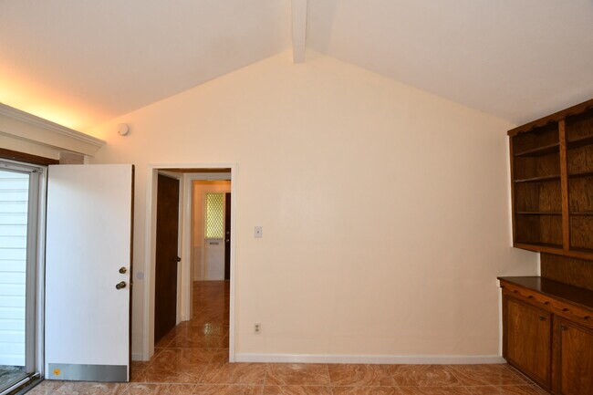 Foto del edificio - 14431 Duncannon Dr