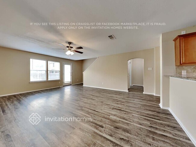 Building Photo - 10408 Hideaway Trail