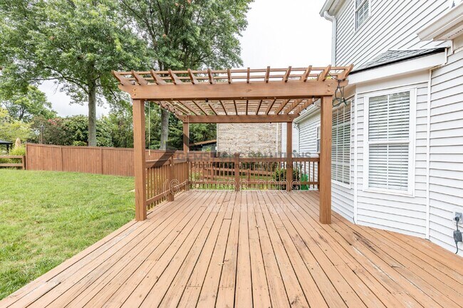 Foto del edificio - 1135 Wedgewood Dr