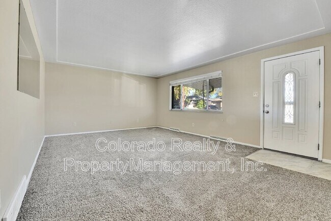 Foto del edificio - 8691 Norwich St