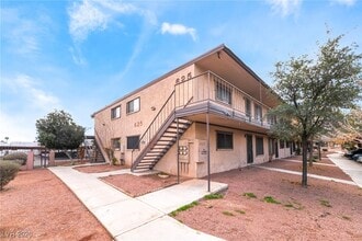 Building Photo - 625 S Royal Crest Cir