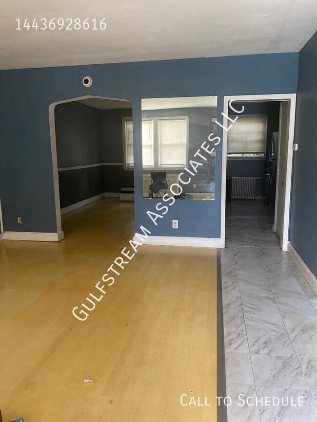 Foto del edificio - 3408 Royce Ave