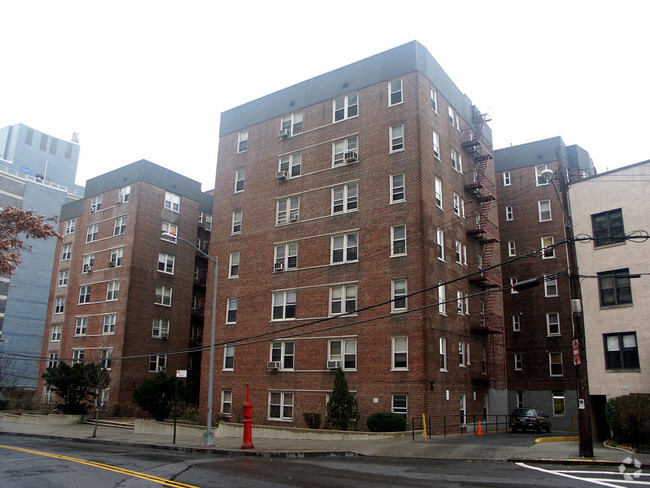 Building Photo - 500 Kappock St