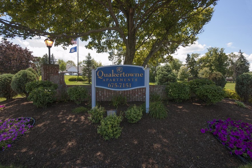 Quakertowne Apartments Rentals Orchard Park, NY