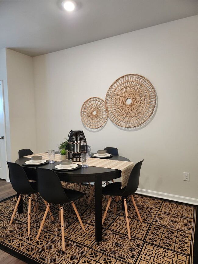 Building Photo - Beautiful new home for rent