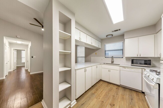 Foto del edificio - 406 W Johanna St