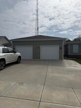 Building Photo - 9007 Landon Ln