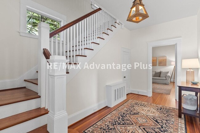 Foto del edificio - Spacious home located in The Avenues