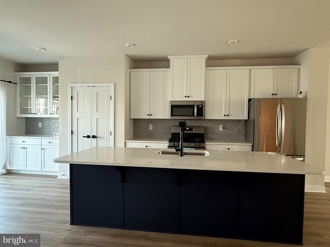 Building Photo - 3 Cinnamon Ln