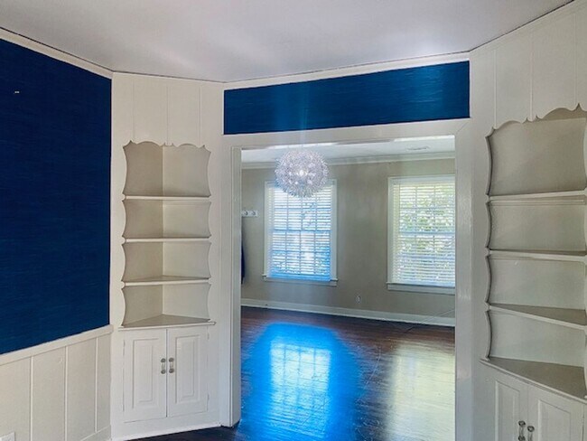 Foto del edificio - Modern Upstairs Unit in the Highly Desirab...