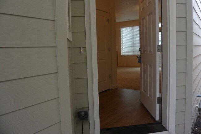 Foto del edificio - 13106 NE 25th St