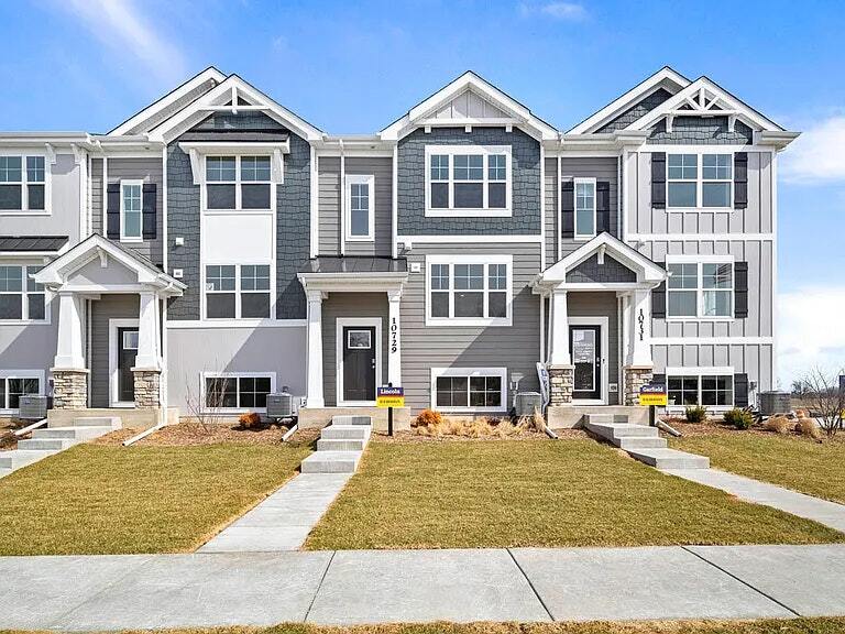 Foto principal - 8689 Orchid Dr