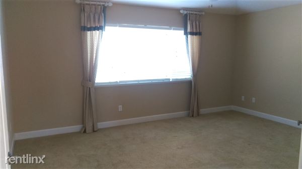 Building Photo - 5293 Sungrove Ct