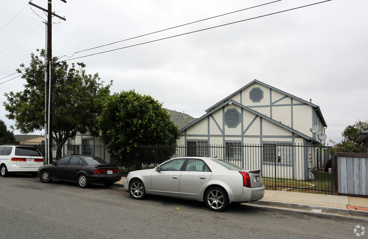 Foto del edificio - Walker Manor Apartments