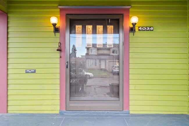 Building Photo - 4036 SE 63rd Ave