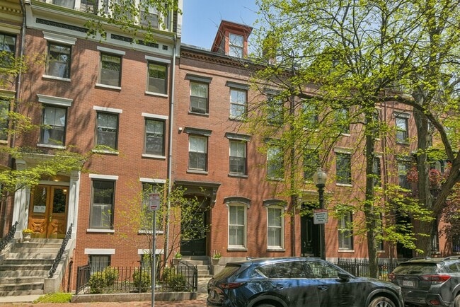 Building Photo - 67 Rutland St