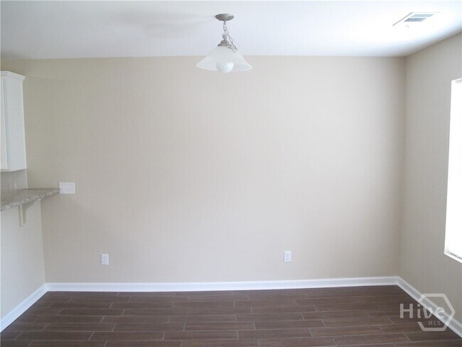 Building Photo - 145 Connor Lp