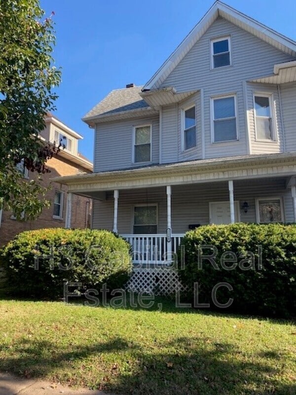 Primary Photo - 2160 Cleveland Blvd