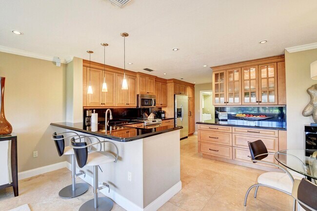 Foto del edificio - 5250 Windsor Parke Dr