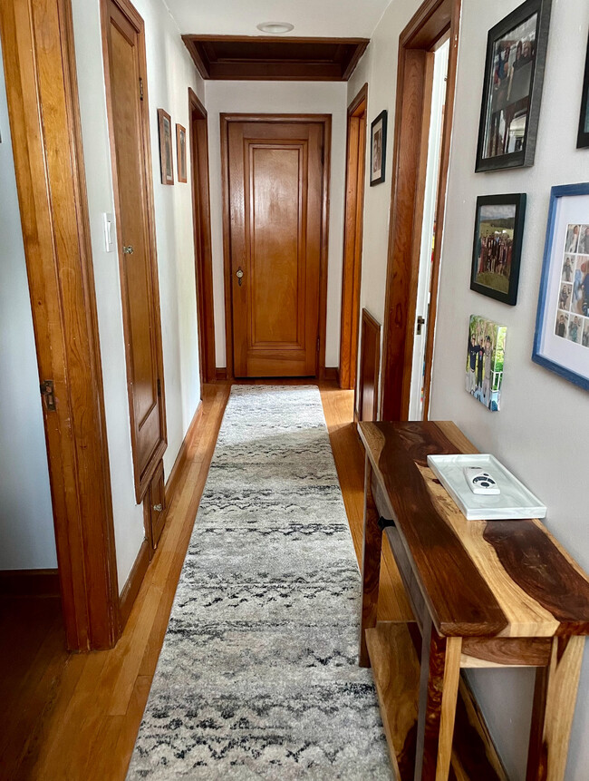 Foto del edificio - 4928 N Idlewild Ave